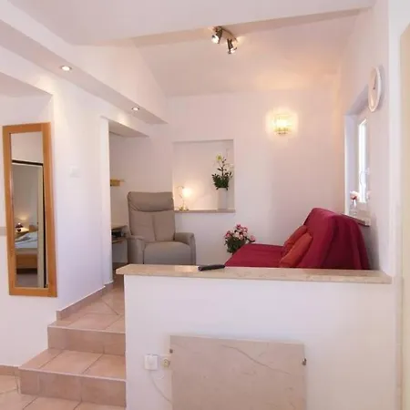 Beverly Hills Apartment Porec
